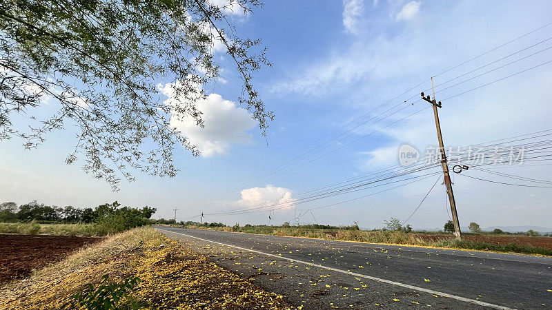 ฺBeautiful country road